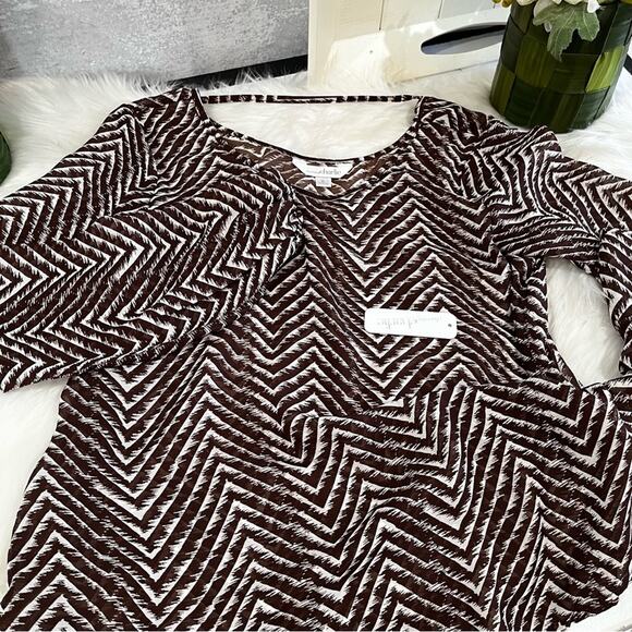 NEW Charming Charlie Longline Flutter Chevron Stripe Two Tone Choker Blouse NWT - Picture 10 of 16